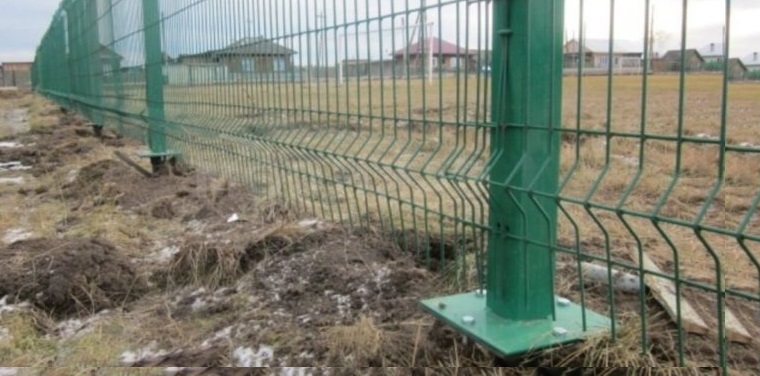 Купить сваи для ограждения от производителя в Чистополе от 1388 руб: низкая цена, быстрая установка